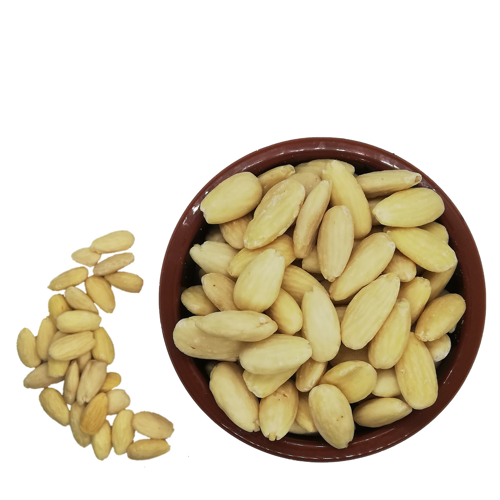 Almond kernels white